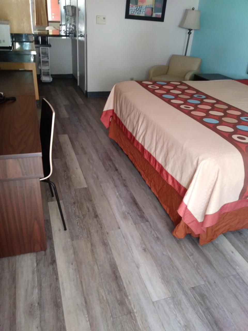 Super 8 by Wyndham Indio Hotel Bagian luar foto